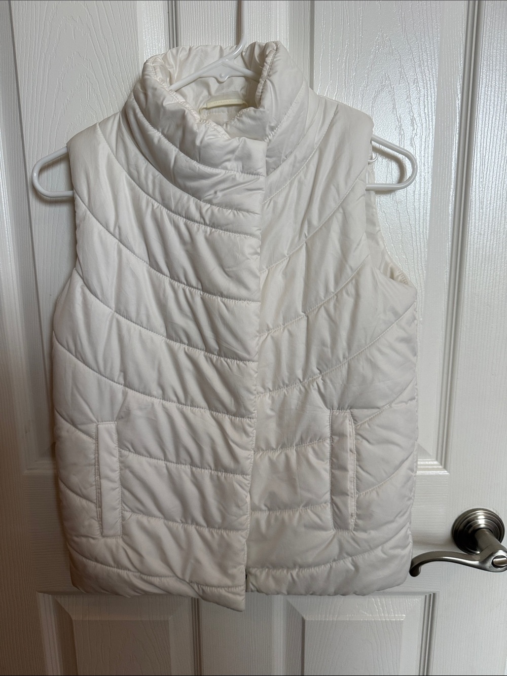 Girls Cream (Sz Large 10/12) Quilted Puffer Vest